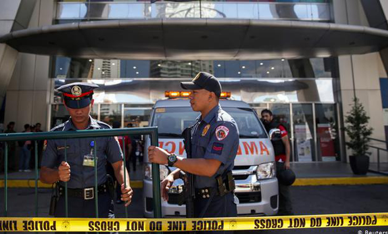 লকডাউন না মানায় ফিলিপাইনে এক ব্যক্তিকে গুলি করে হত্যা