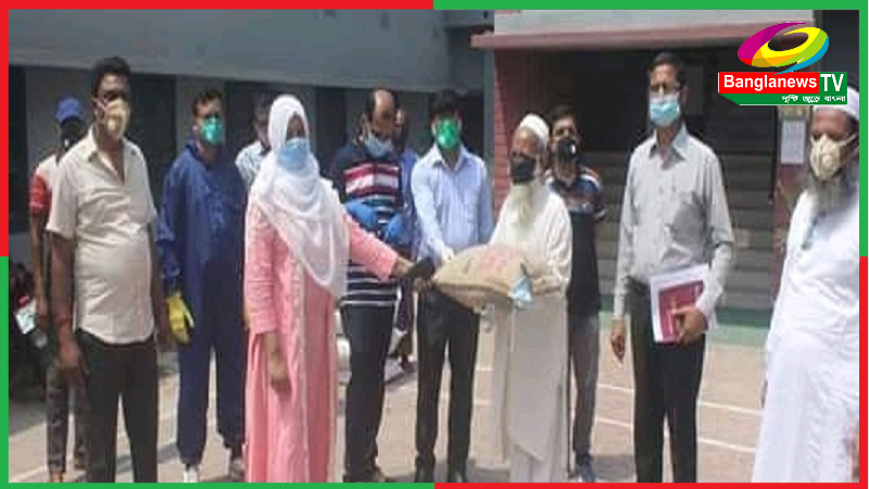 কেশবপুরে কৃষকের মাঝে বিনামূল্যে সার ও বীজ বিতরন