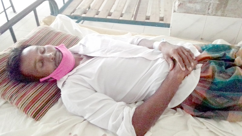 কৃষকের তরমুজ বিক্রির টাকা লুট ॥