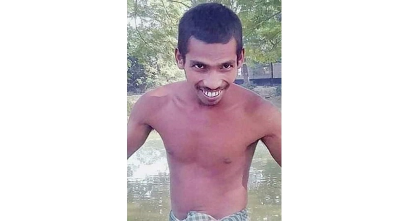 যশোরের শার্শায় মানসিক ভারসাম্যহীন ছেলেকে হারিয়ে পাগল প্রায় এক মা