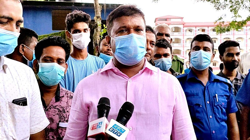 ভালুকার টিকাদান কেন্দ্রে স্বাস্থ্য বিধি মানার আহ্বান