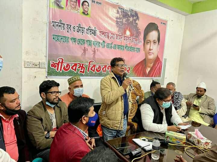 গাছায় শীতবস্ত্র বিতরণ করলেন প্রতিমন্ত্রী জাহিদ আহসান রাসেল