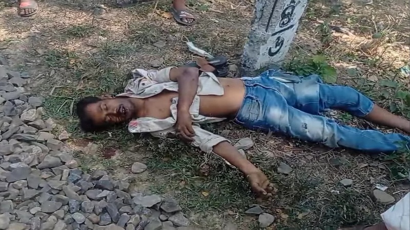 পুবাইল মাজুখানে ট্রেন থেকে পড়ে অজ্ঞাত এক যুবক নিহত