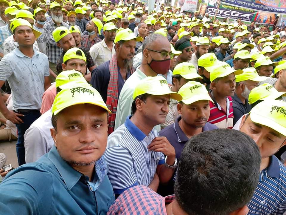 মহান স্বাধীনতা দিবস উপলক্ষে ২৬শে মার্চ পল্টন কেন্দ্রীয় অফিসের সামনে বিএনপি ও অঙ্গ সংগঠন সমুহ এক বর্ণাঢ্য রেলীর আয়োজন করে।