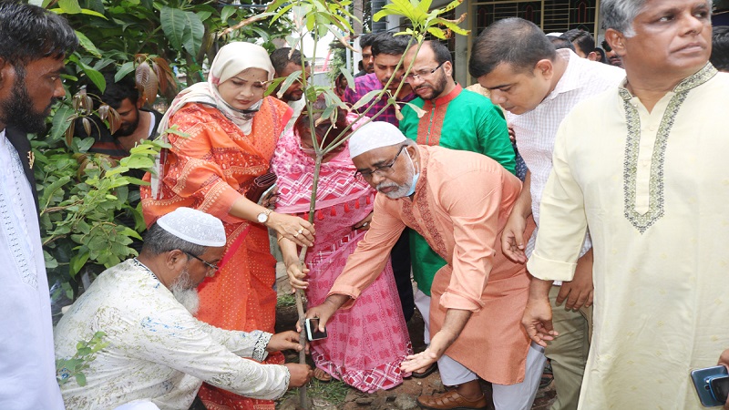 রাজধানী মুগদা থানা কৃষক লীগের বৃক্ষরোপণ ও বিতরণ কর্মসূচী উদ্বোধন
