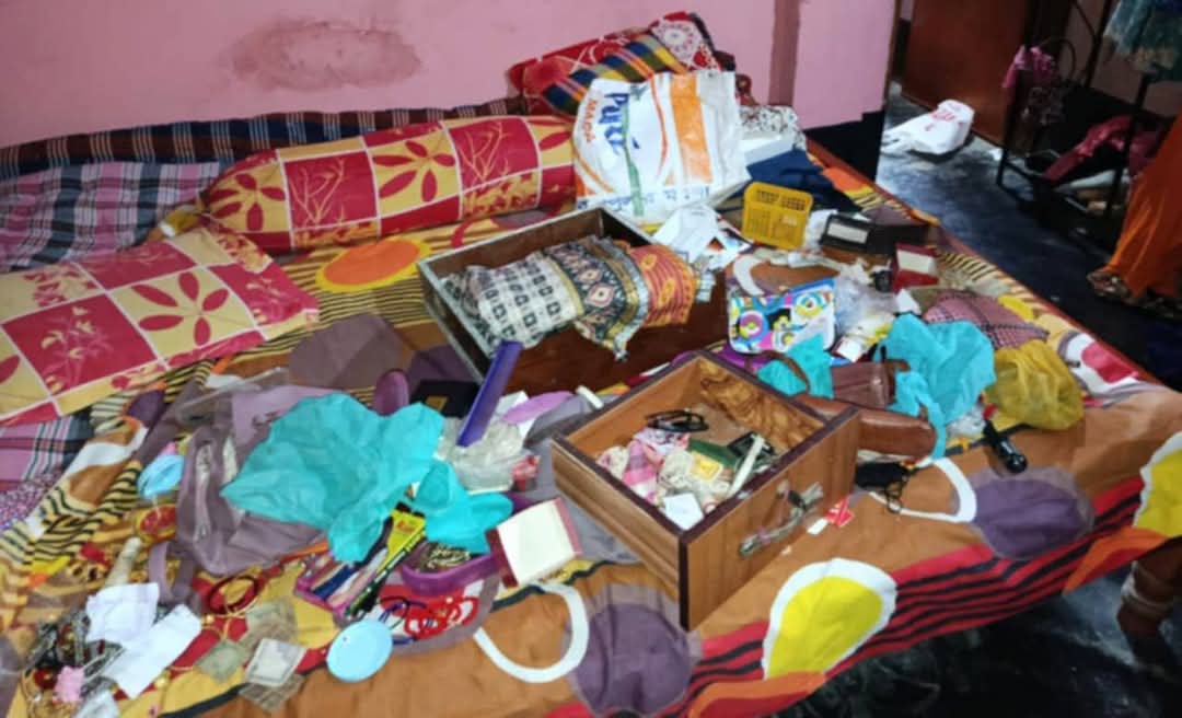 মাগুরার শ্রীপুর অচেতন করে এক পরিবারের সর্বস্ব লুট 