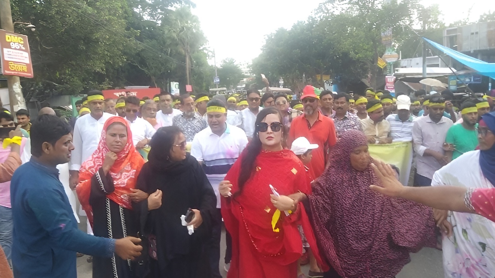 বেলকুচিতে সেচ্ছাসেবক দলের ৪৫তম প্রতিষ্ঠা বার্ষিকী উপলক্ষে বর্ণাঢ্য র‍্যালি