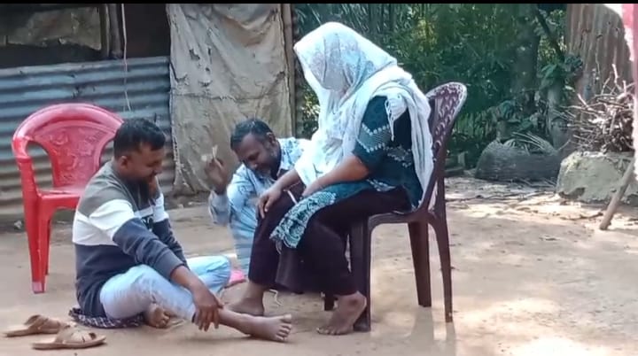 শ্রীপুরে রহস্যময় সাপের কামড়ে গ্রামজুড়ে আতঙ্ক।