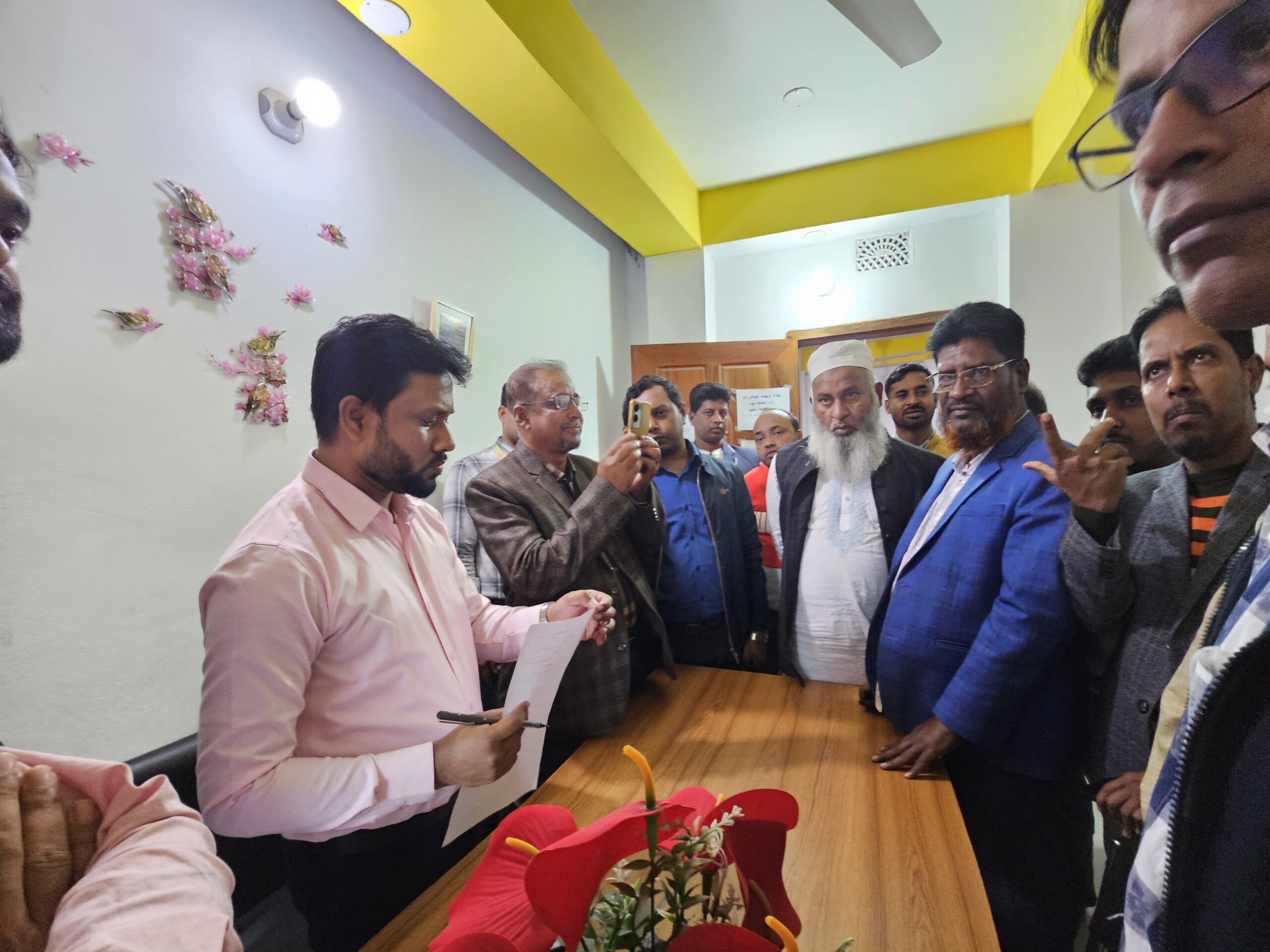 শ্রীপুরে অনুমোদনহীন হাসপাতালে ৫০ হাজার টাকা জরিমানা