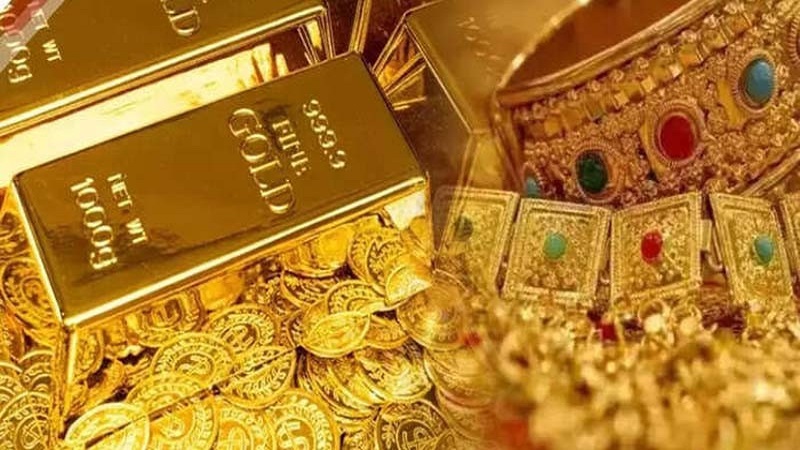 সোনার দামে বড় ধস; ভরিতে কমলো প্রায় ১৫ হাজার টাকা