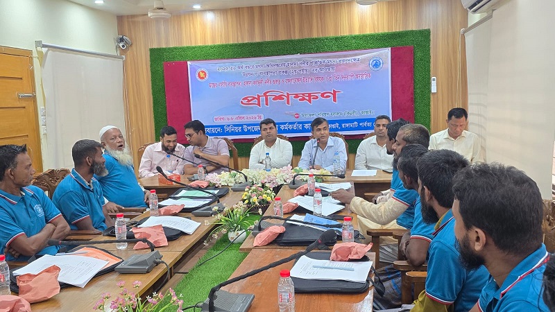 কাপ্তাইয়ে কর্ণফুলী নদীর জেলেদের দক্ষতা বৃদ্ধিতে তিন দিনব্যাপী প্রশিক্ষণ শুরু